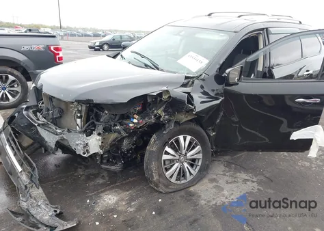 2019 Nissan Pathfinder S z USA, uszkodzony, nr VIN 5N1DR2MN1KC647836